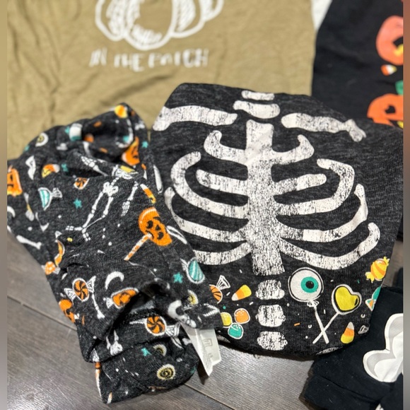 Toddler Boy 4T Halloween Pajamas and Shirts Lot - Picture 3 of 8
